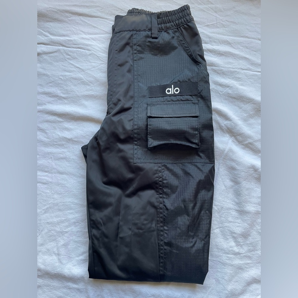 ALO Womens Yoga Cargo Pants
